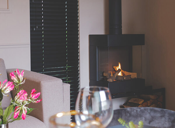 Living room & kitchen